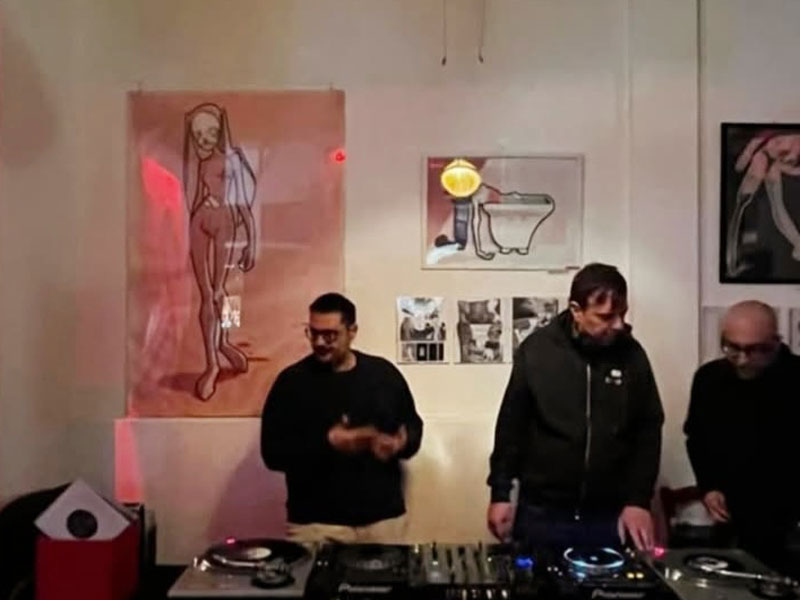 Mostra personale atta a rivivere la lunga produzione della disegnatrice milanese presso il Rob de Matt di Milano, bistrot ed hub di inclusione sociale che da sempre sostiene l’arte senza censure.