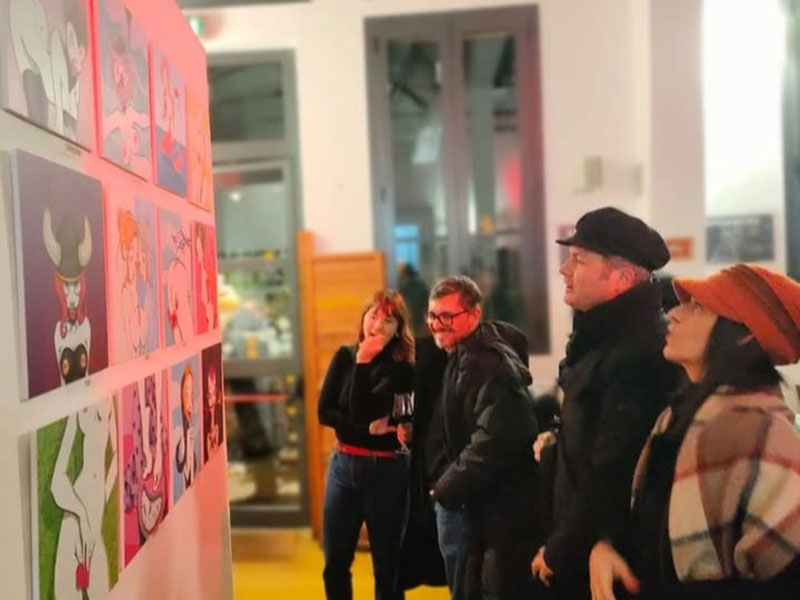 Mostra personale atta a rivivere la lunga produzione della disegnatrice milanese presso il Rob de Matt di Milano, bistrot ed hub di inclusione sociale che da sempre sostiene l’arte senza censure.
