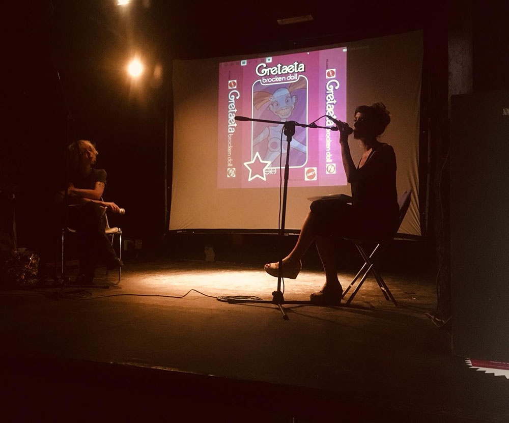 La seconda presentazione dell’album illustrato Brockendoll, stavolta curata in ogni minimo particolare con slide proiettate e domande dal pubblico, si è tenuta presso il C.S.O.A. Cox 18.