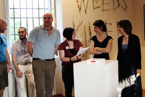 Mostra collettiva tenutasi presso il Castello di Monteruzzo a Castiglione Olona organizzato da Località – Associazione per l’Arte con il patrocinio del comune.